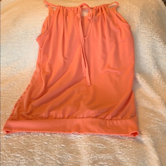 Top - Picture 2 of 3